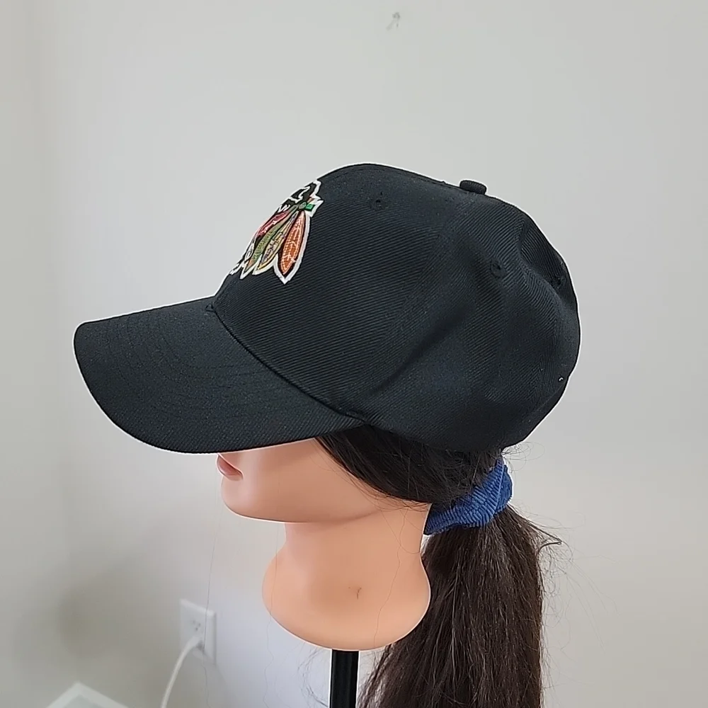 Chicago Blackhawks Skull Black Adjustable Hat Baseball Cap
